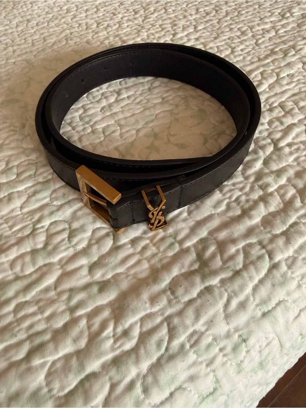 Saint Laurent Black Leather Belt with Gold YSL Logo - Picture 3 of 3